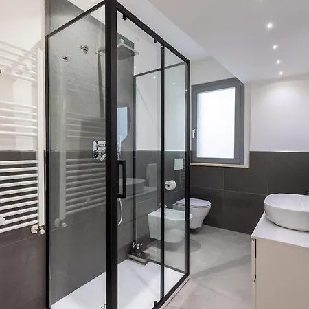 Apartment Speciale! In Centro, 2 Con Wifi E Parcheggio Pubblico Pescara