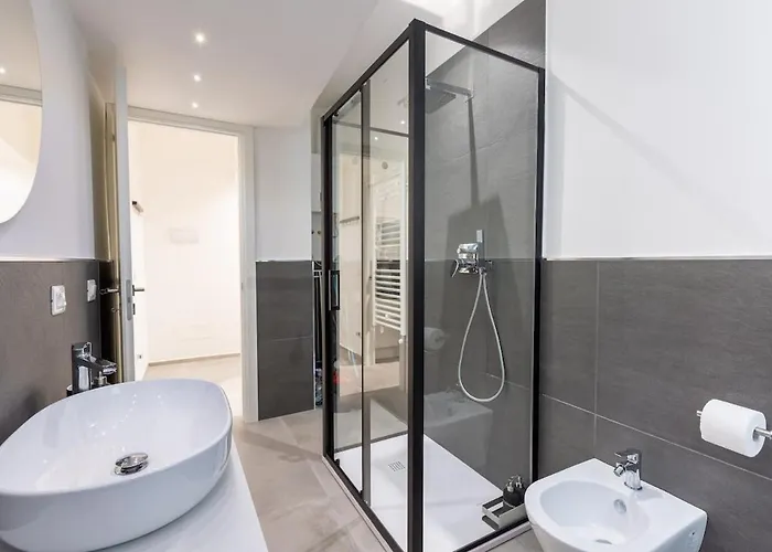 Apartment Speciale! In Centro, 2 Con Wifi E Parcheggio Pubblico Pescara